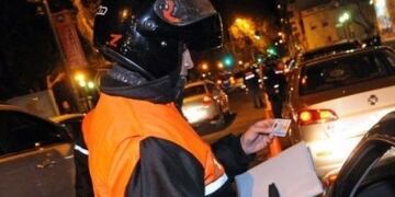 Control de tránsito en Rosario: se remitieron 29 vehículos por alcoholemia\u002E (Archivo)