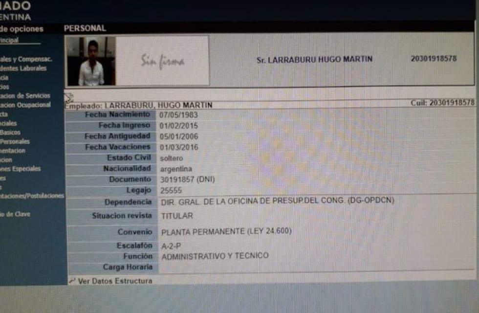 Suspenden al empleado de planta permanente detenido por las coimas millonarias