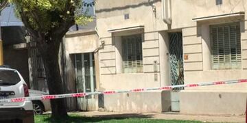 Balearon el frente de la casa de un matrimonio de funcionarios de Fray Luis Beltrán