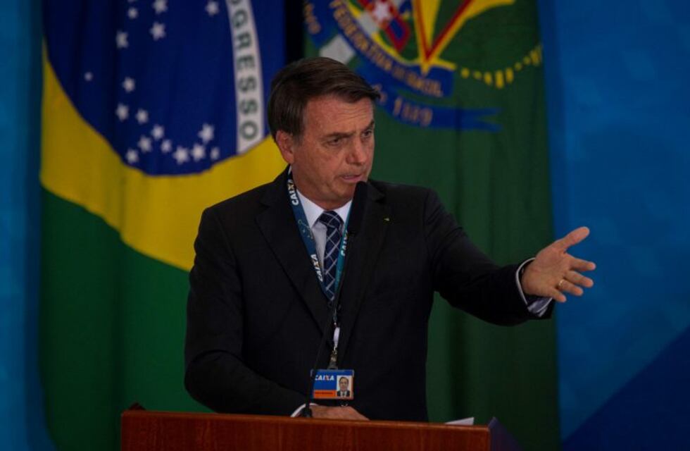 Allanaron las oficinas del jefe de senadores de Jair Bolsonaro por un operativo anticorrupción