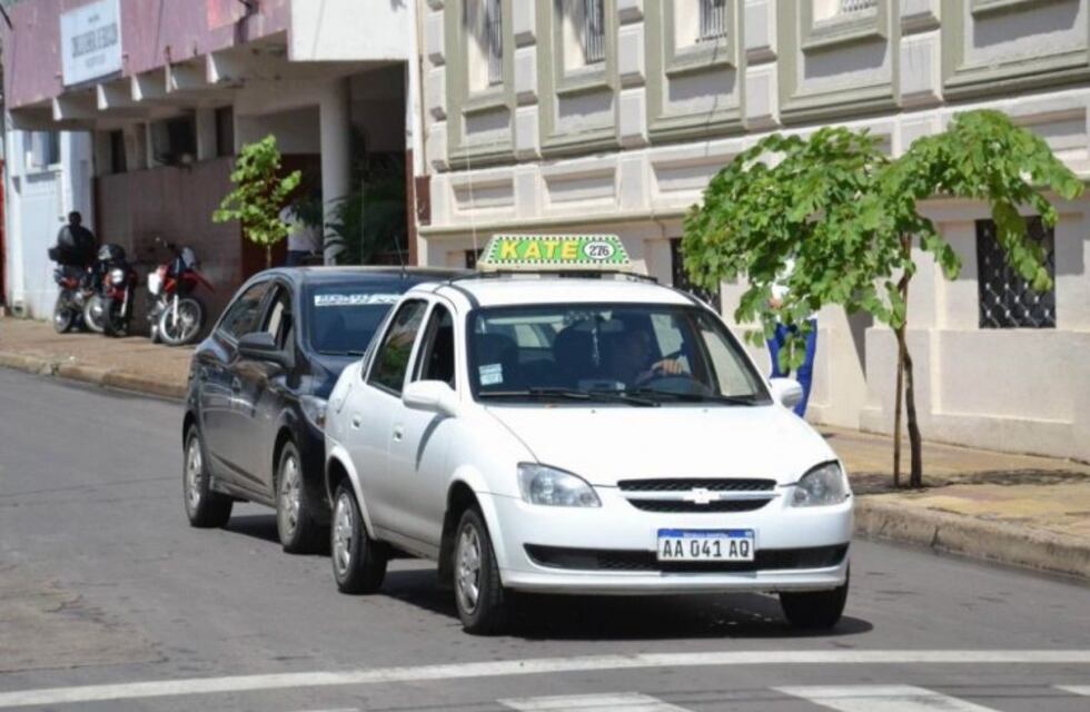 Corrientes: un remisero le devolvió el celular a un pasajero que se lo había olvidado