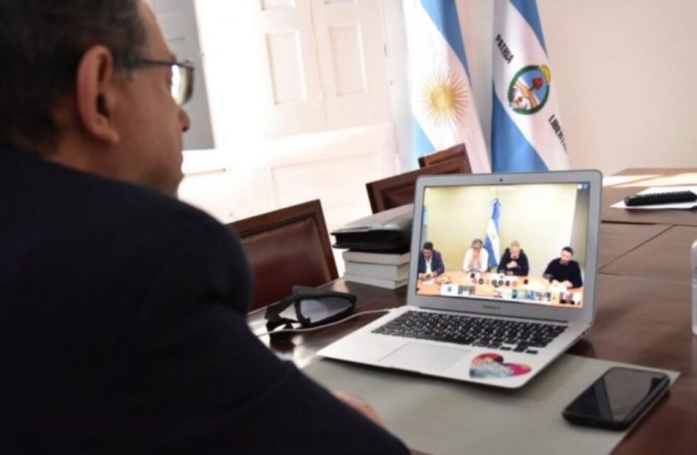 Eduardo Tassano estuvo en video conferencia con el Presidente de la Nación