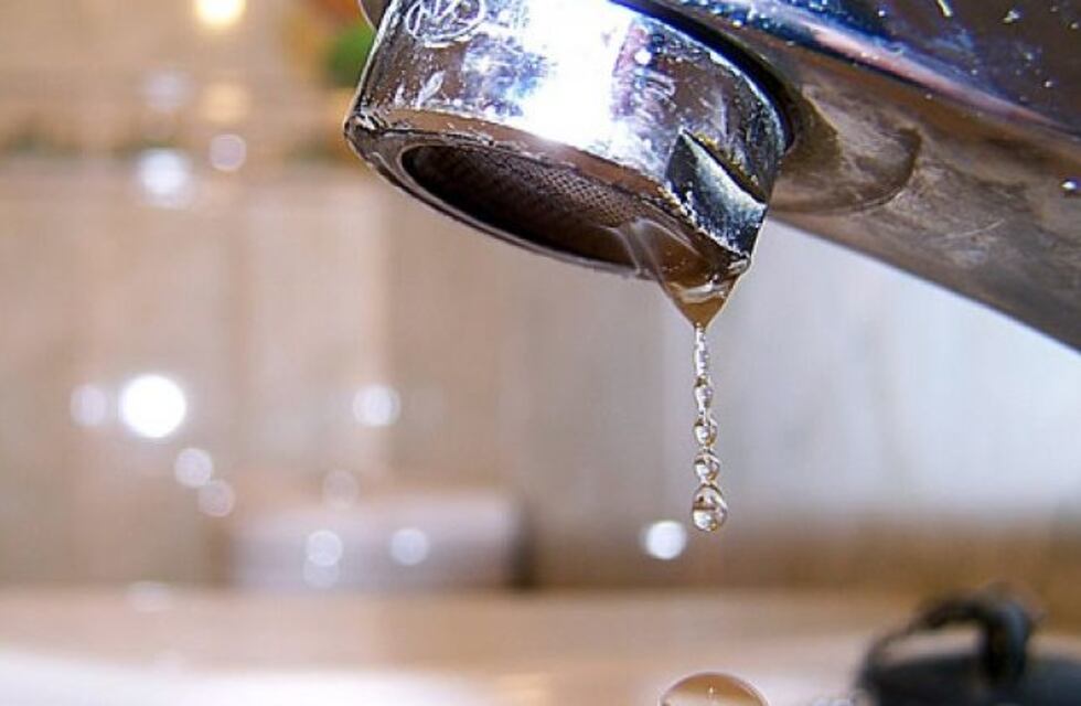 Gran parte de la ciudad sin agua por rotura de un caño maestro