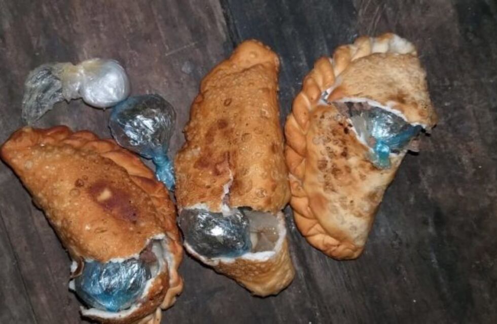 "Narco-relleno": una joven intentó ingresar al calabozo de la comisaría empanadas con droga