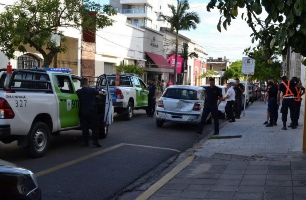 Le disparó a su expareja, hirió al hombre que la acompañaba y luego se quitó la vida