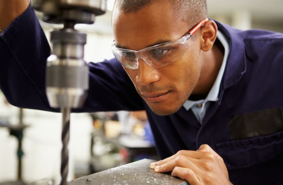 Cómo reducir lesiones oculares en ámbitos laborales