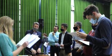 Apertura de sobres de la licitación de auditoría externa