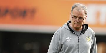 Soccer Football - Championship - Brentford v Leeds United - Griffin Park, London, Britain - April 22, 2019 Leeds manager Marcelo Bielsa Action Images/John Sibley EDITORIAL USE ONLY\u002E No use with unauthorized audio, video, data, fixture lists, club/league logos or \