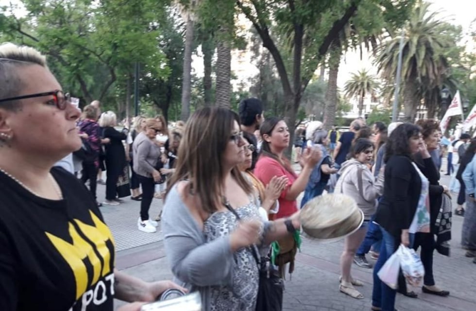 Bahienses marcharon en contra del tarifazo