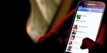 Deberá indemnizar a un menor por burlarse en las redes sociales.