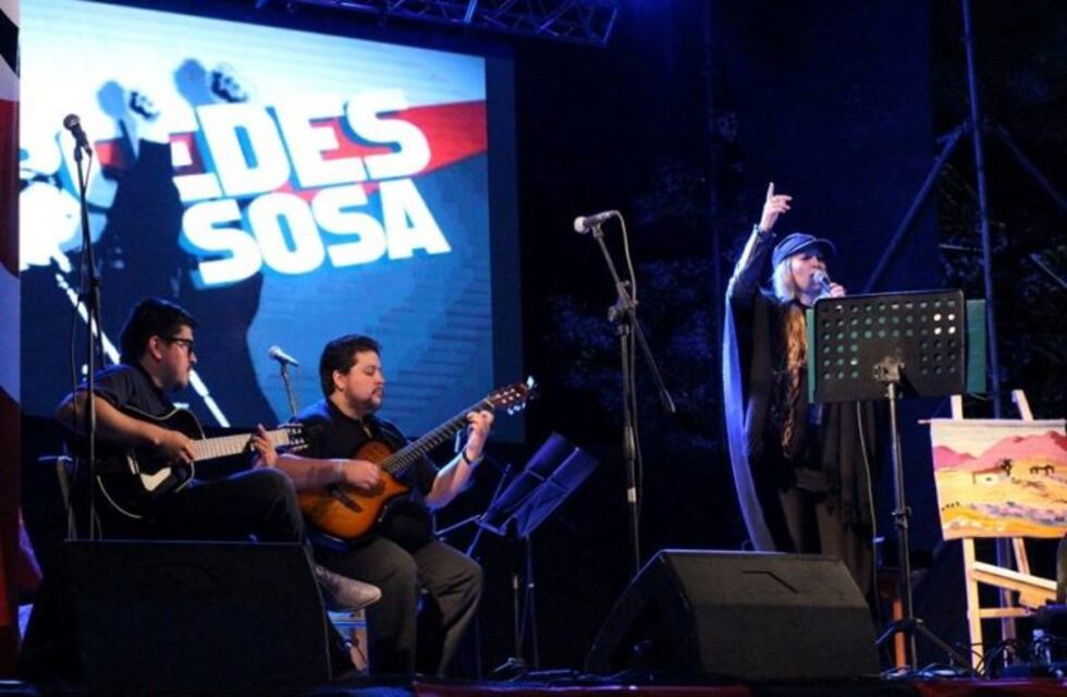 Se realizó el VII Festival de Arte Popular Mercedes Sosa, en la UNLaR