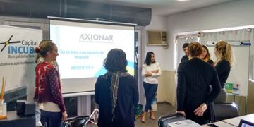 Capacitación a emprendedores (Municipalidad de Santa Rosa)