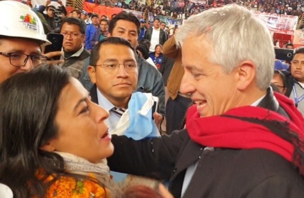 En Villazón, Carolina Moisés expresó su apoyo al oficialismo boliviano