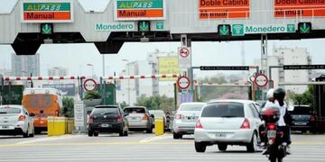 El Gobierno fijó multas de hasta 11 mil pesos por pasar el peaje sin pagar