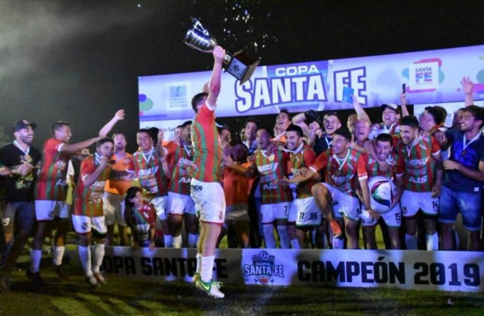 Sportivo Las Parejas venció a Central Córdoba y ganó la Copa Santa Fe