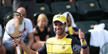 Horacio Zeballos celebra su trabajado triunfo ante el japonés Sugita\u002E Kevork Djansezian/Getty Images/AFP