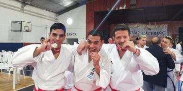 Lucas Astrada, Alan Liendo y Diego Agüero se consagraron campeones nacionales de Kata en equipo\u002E