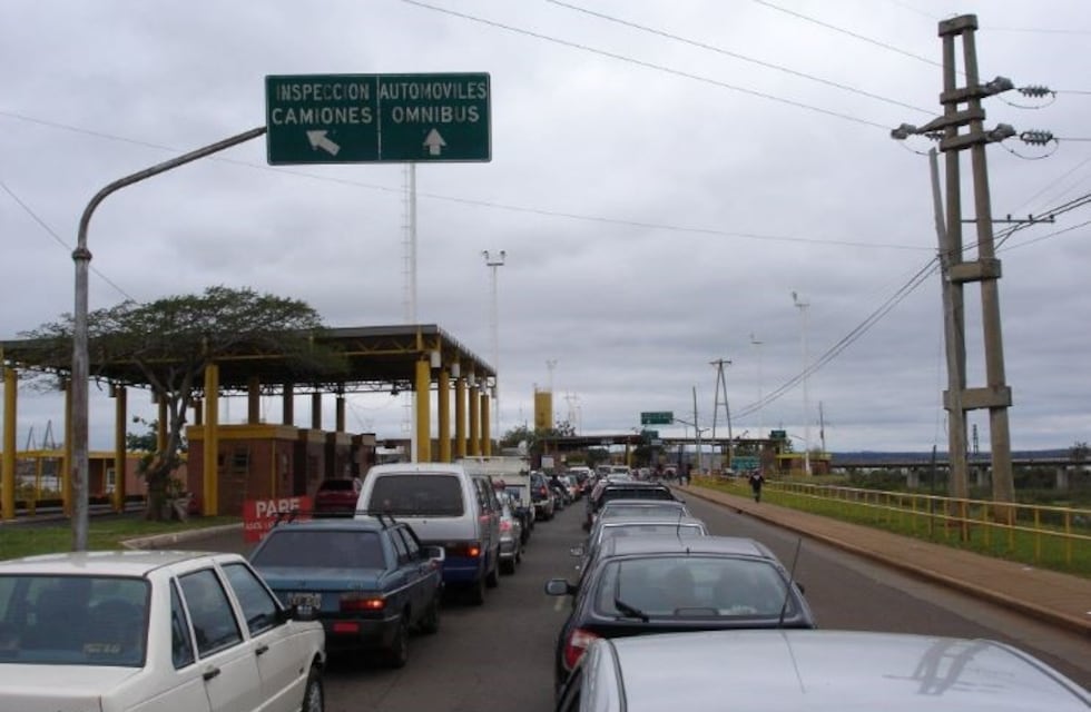 El regreso por el puente Posadas-Encarnación fue un caos