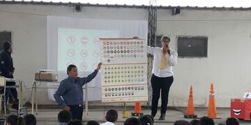 EL MUNICIPIO RECORRE LAS ESCUELAS CON SU CAMPAÑA DE EDUCACIÓN VIAL\u002E