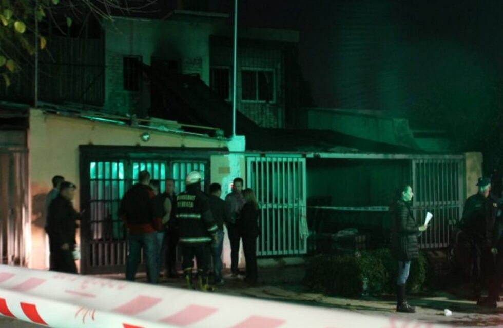 Dos niños muertos tras un incendio en una vivienda en Mendoza