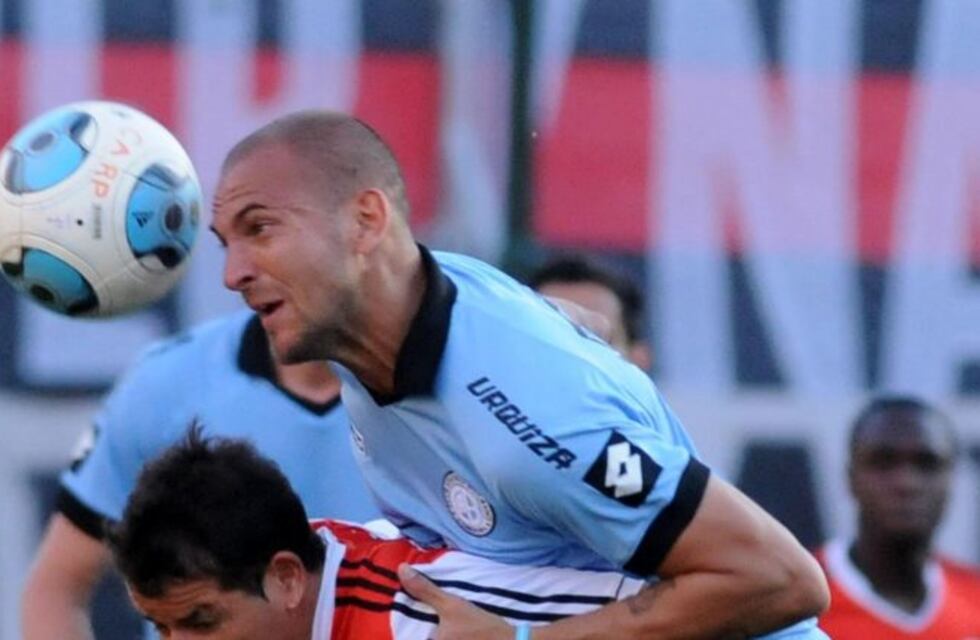 Otro menos para Belgrano: Aveldaño al Tenerife