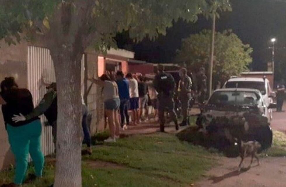 Es concejal en Villa del Totoral, estaba reunido con otras ocho personas y quedó detenido