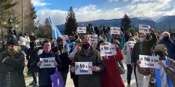 "Se están vendiendo por Internet las tierras", advirtió el intendente de El Bolsón