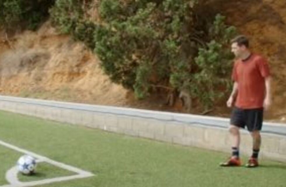 Desafiaron a Messi a lograr un reto en media hora y lo superó en el primer intento