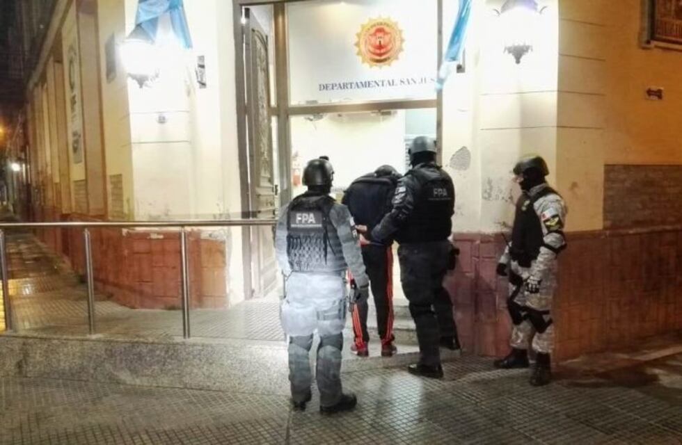 Un detenido y un kiosco de drogas cerrado en San Francisco