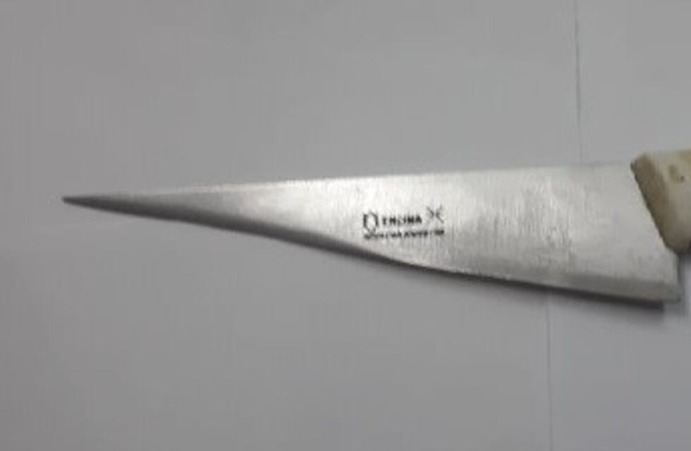 Detenido en la vía pública con un cuchillo en la mano