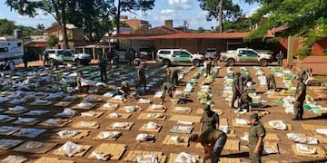 Gendarmería secuestró más de 10 toneladas de marihuana\u002E (foto GN)