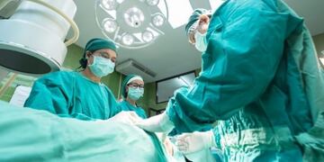 La Anmat prohibió la comercialización de dos equipos médicos\u002E