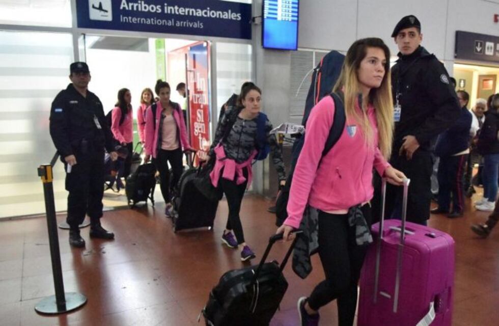 Las Leonas ya están en Tucumán para disputar sus amistosos frente a Estados Unidos