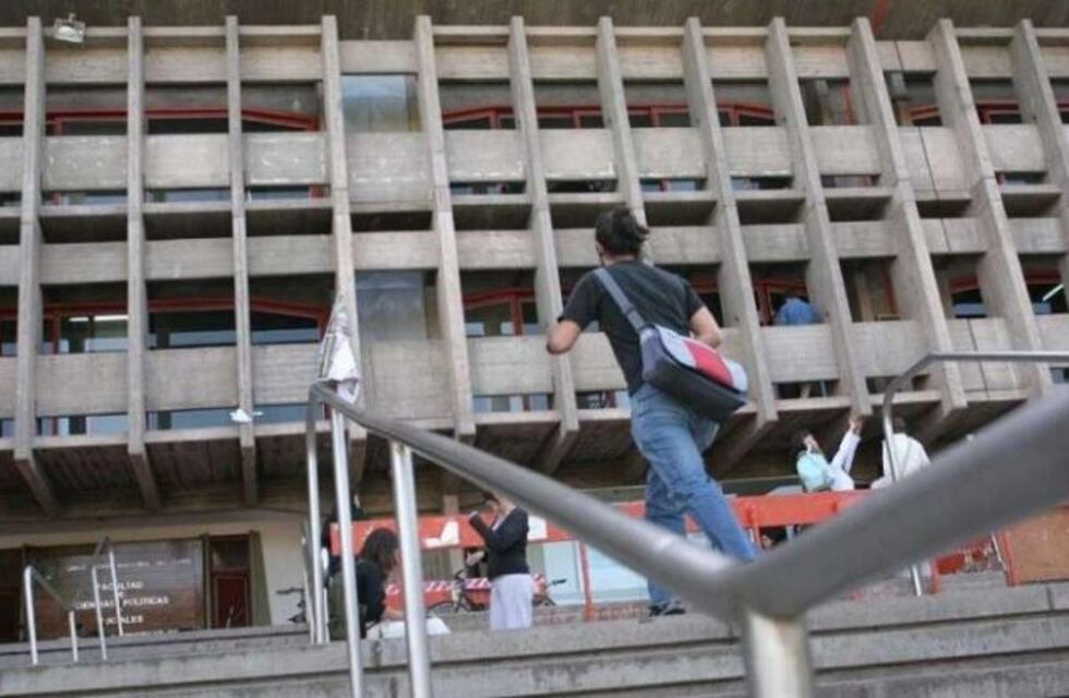Suspenden a un profesor de la UNCuyo por violencia de género