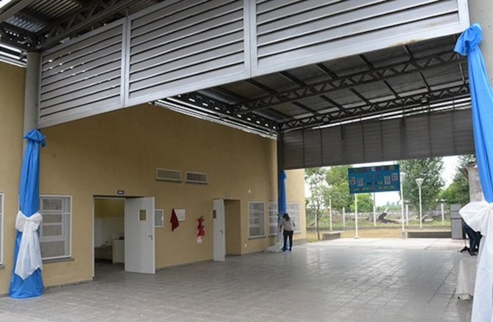 Manzur inauguró un jardín de infantes en la comuna de Manuel García Fernández