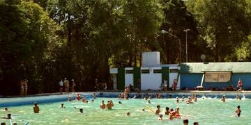 Pileta Olímpica (foto de archivo)