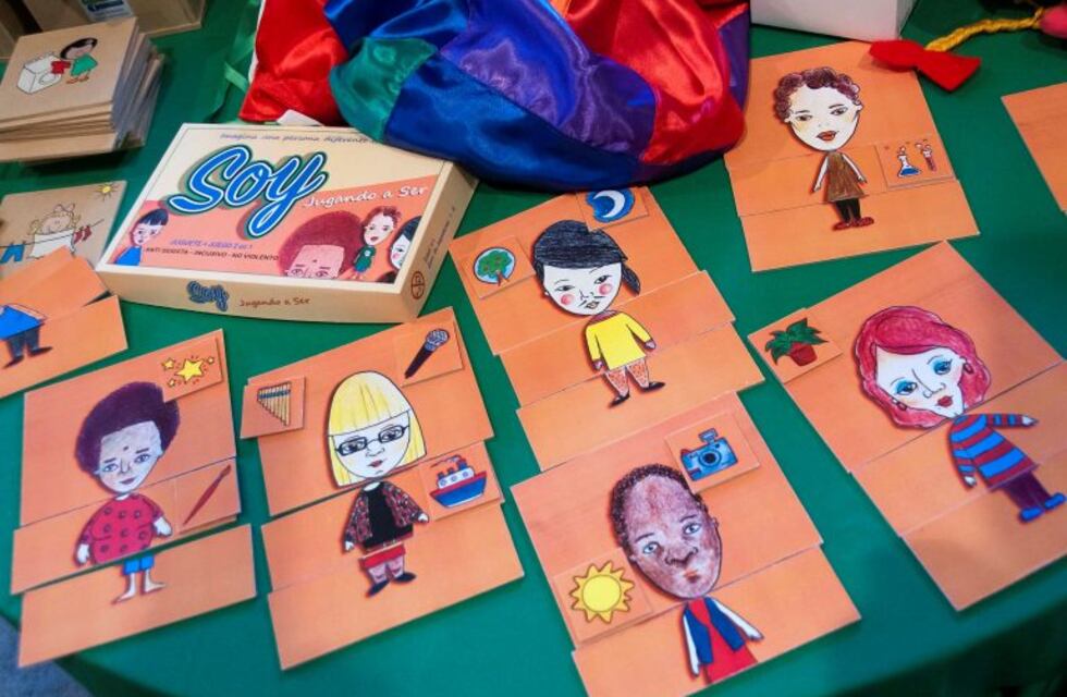Después de la polémica con Carrefour capacitarán a emprendedores para crear juguetes no sexistas