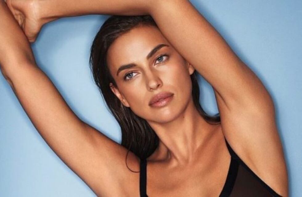 Irina Shayk posó con ropa interior de encaje y transparencias para su nueva campaña publicitaria