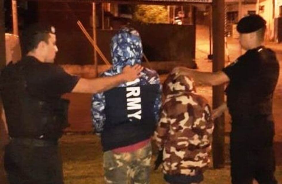 Detienen a dos ladrones y recuperan lo que habían robado