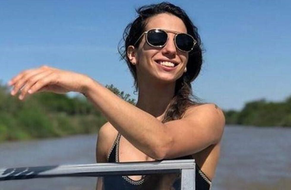 Cinthia Fernández compartió un video para hacer ejercicio en casa "mientras él hace al asado"
