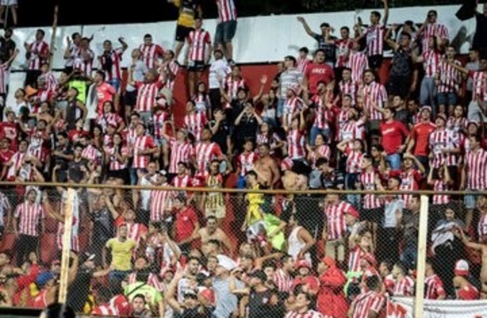 El festejo de la Gloria por el gol de Arce