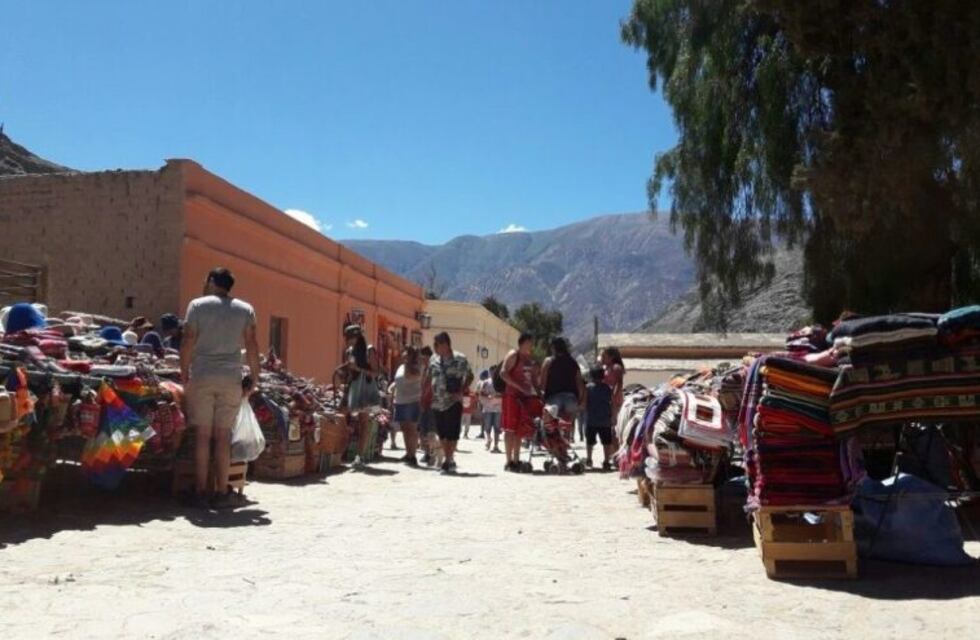 Iluminarán las plazas principales de municipios turísticos jujeños