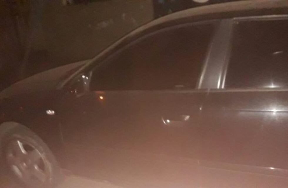 Robaron un Audi y no supieron que en el interior había 120 mil pesos