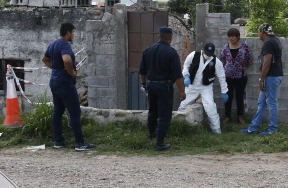 Conmoción por el crimen de un hombre en el barrio El Carmen