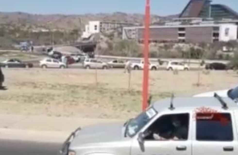 Ruidosa protesta de comerciantes por calles puntanas