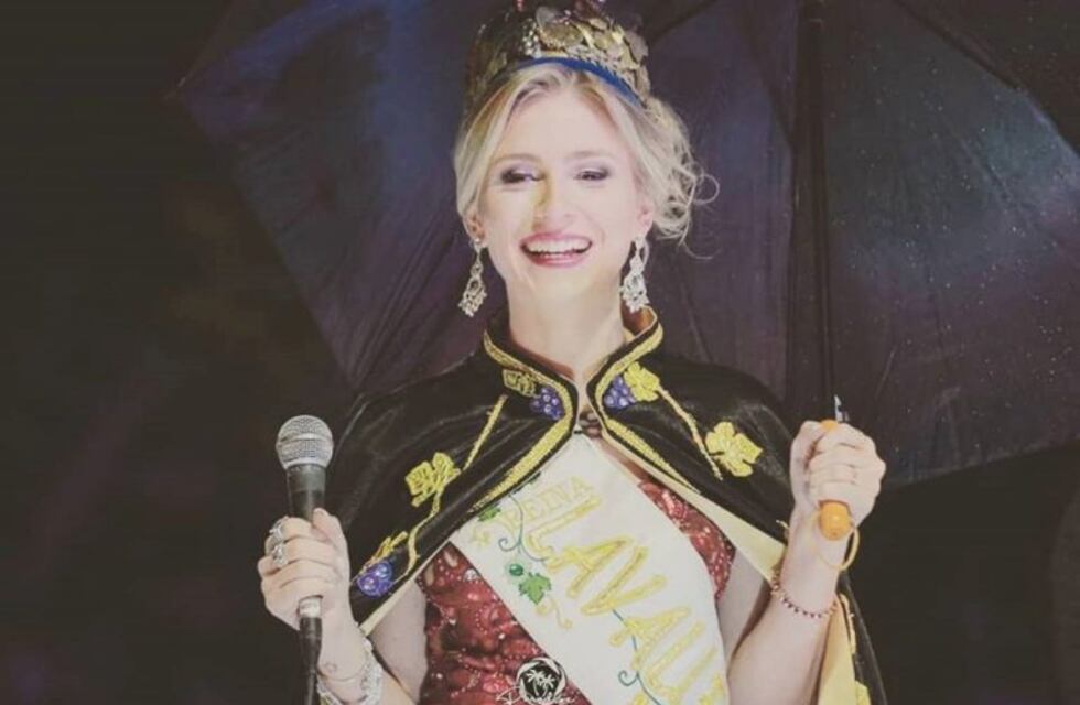 Polémica en Mendoza: la virreina que le rezó a la Virgen, en una marcha pro aborto