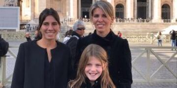 Salgado y sus hijas en Roma