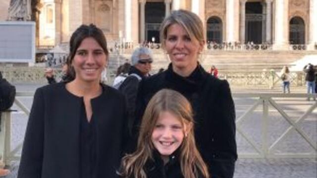 Salgado y sus hijas en Roma