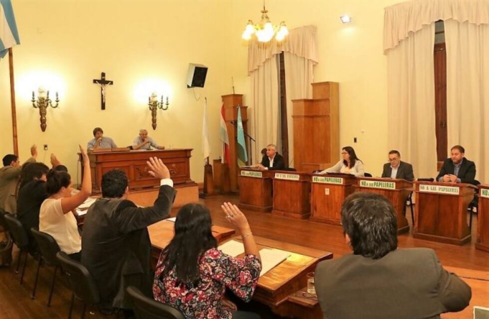 Concejales de Cambiemos se opusieron al aumento del boleto de colectivo