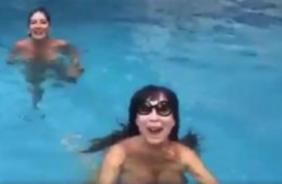 Moria Casán festejó Año Nuevo desnuda en una pileta e insultando